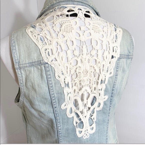 SOLD-Anthropologie Lace Sleeveless Jean Jacket - Picture 6 of 8